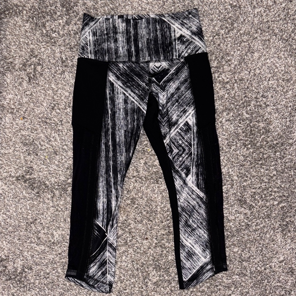 Lululemon cropped leggings